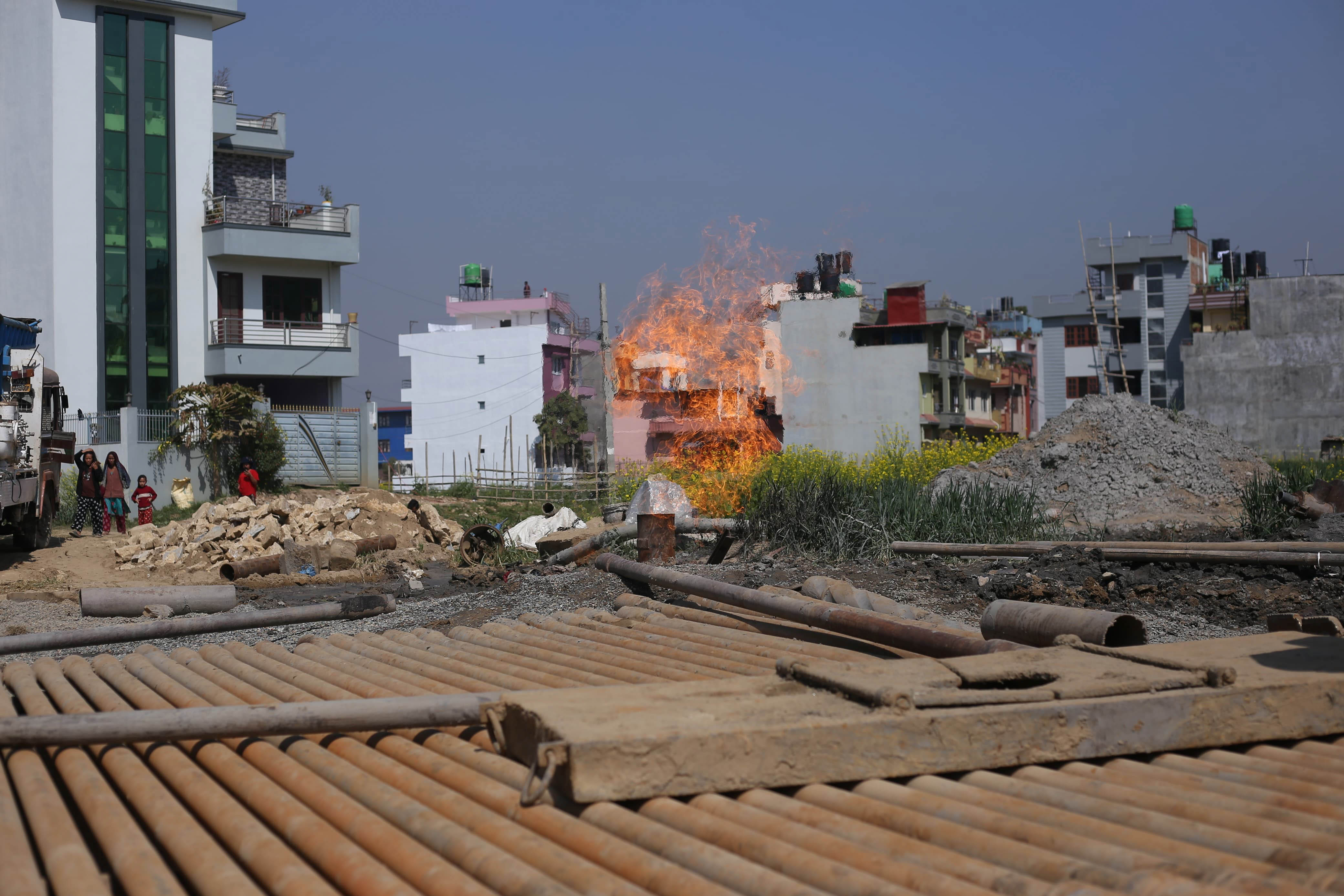 Tikathali-Fire-control.-659-1741072289.jpg