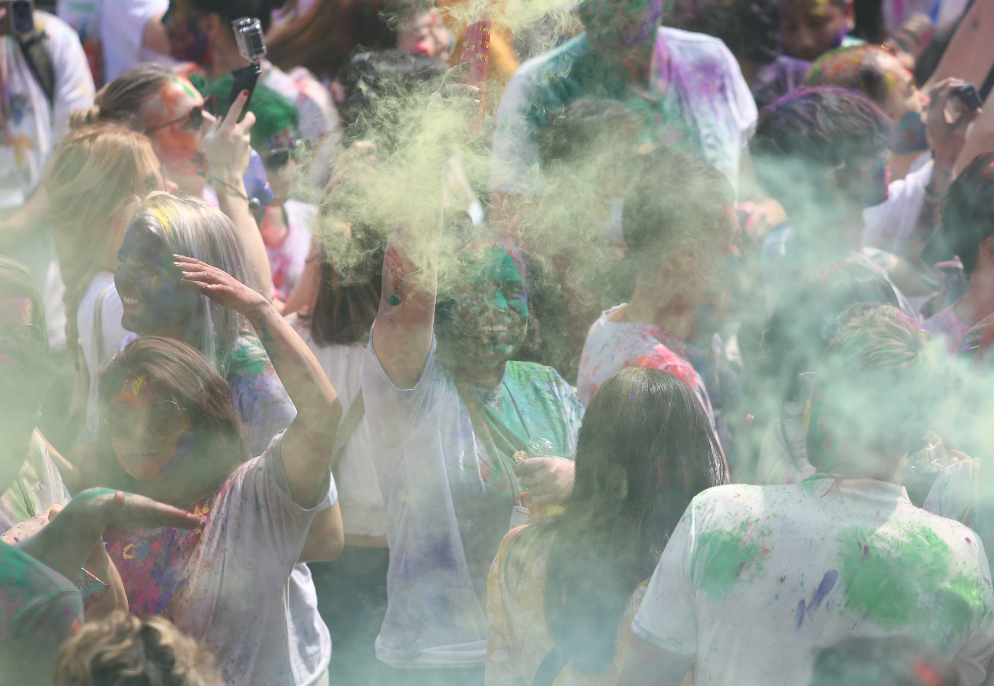holi-(7)-1772437027.jpg