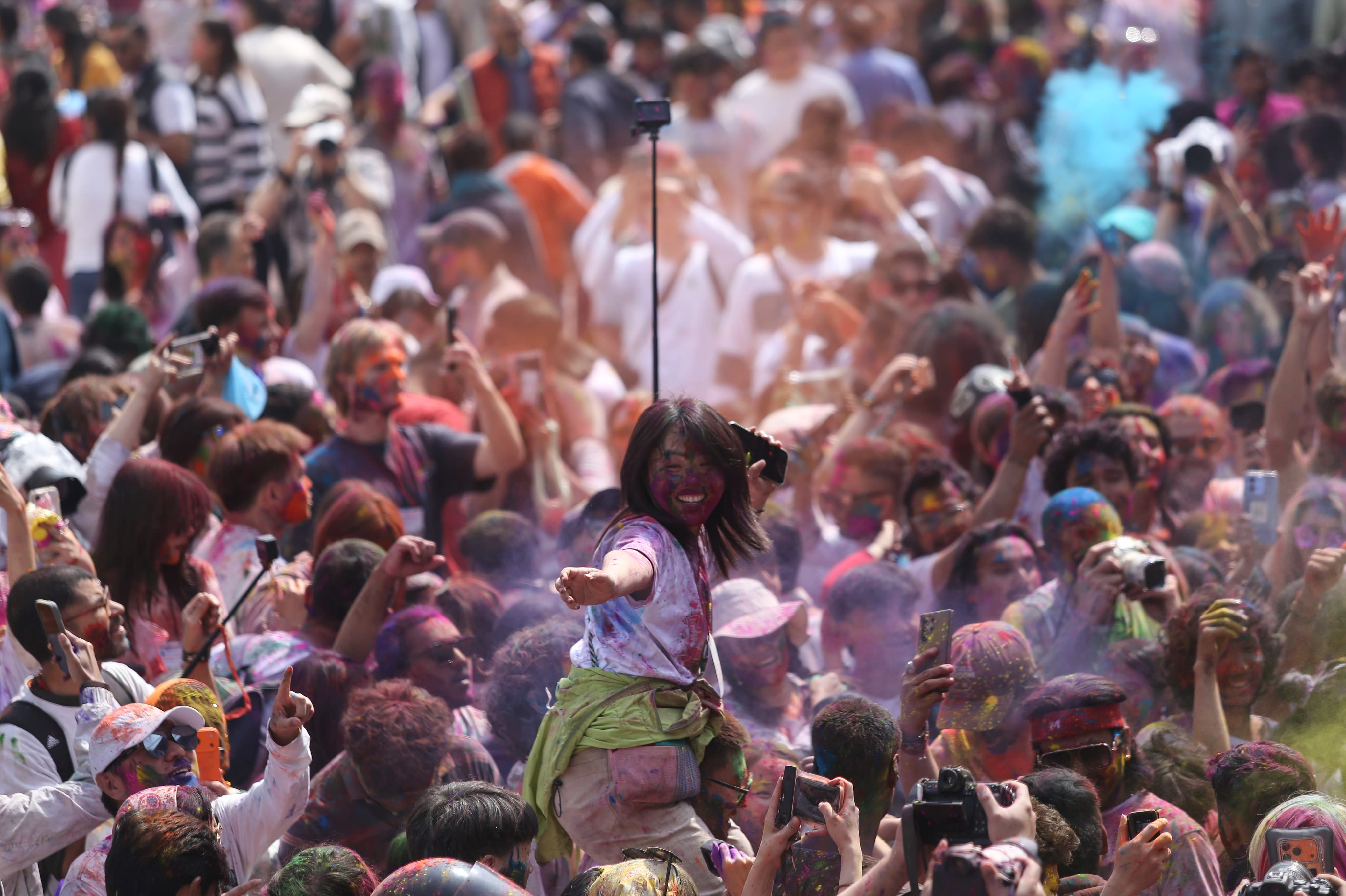 holi-(8)-1772437027.jpg