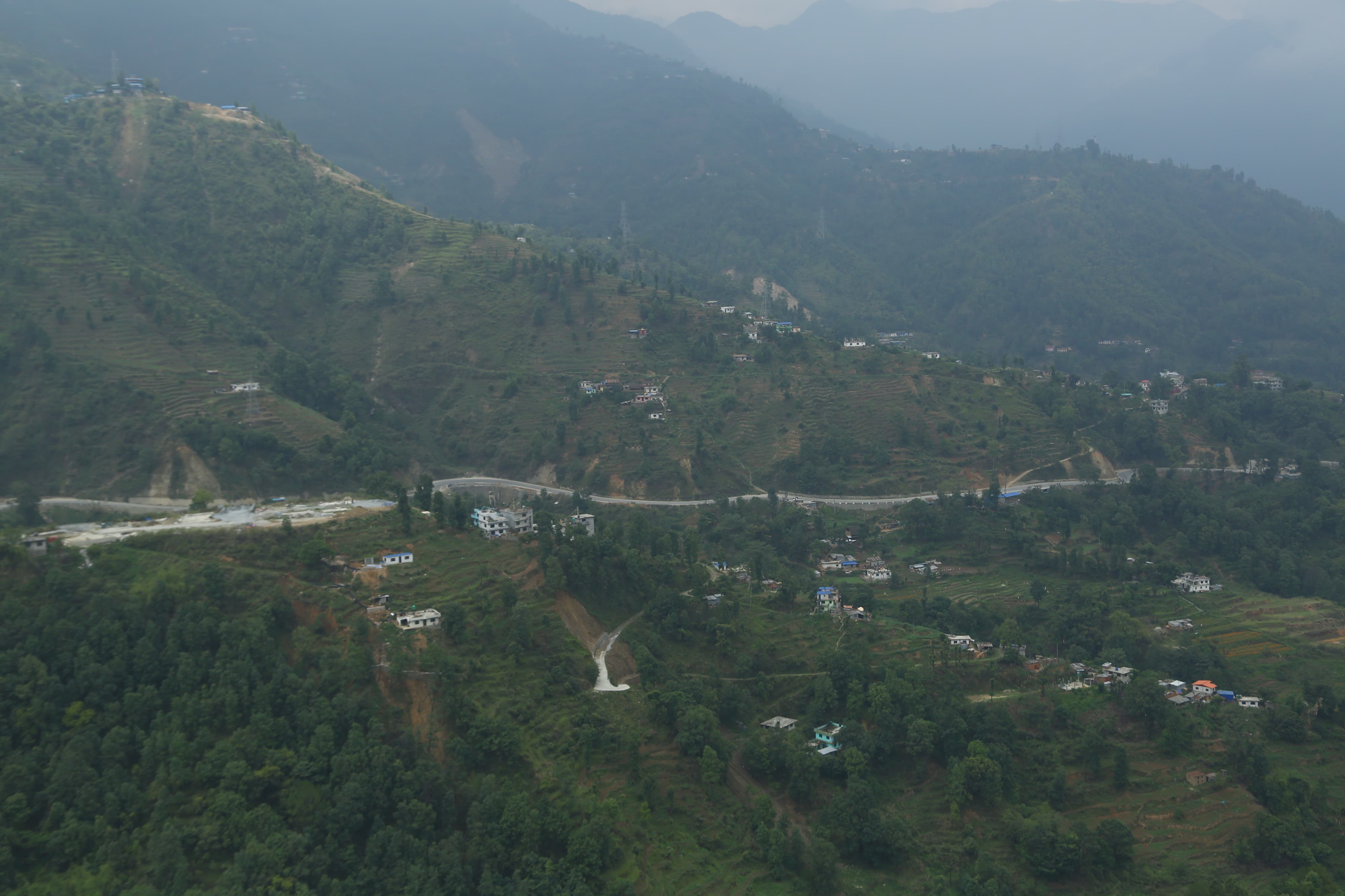 nagdhunga-naubise-sadak-(9)-1748070875.jpg