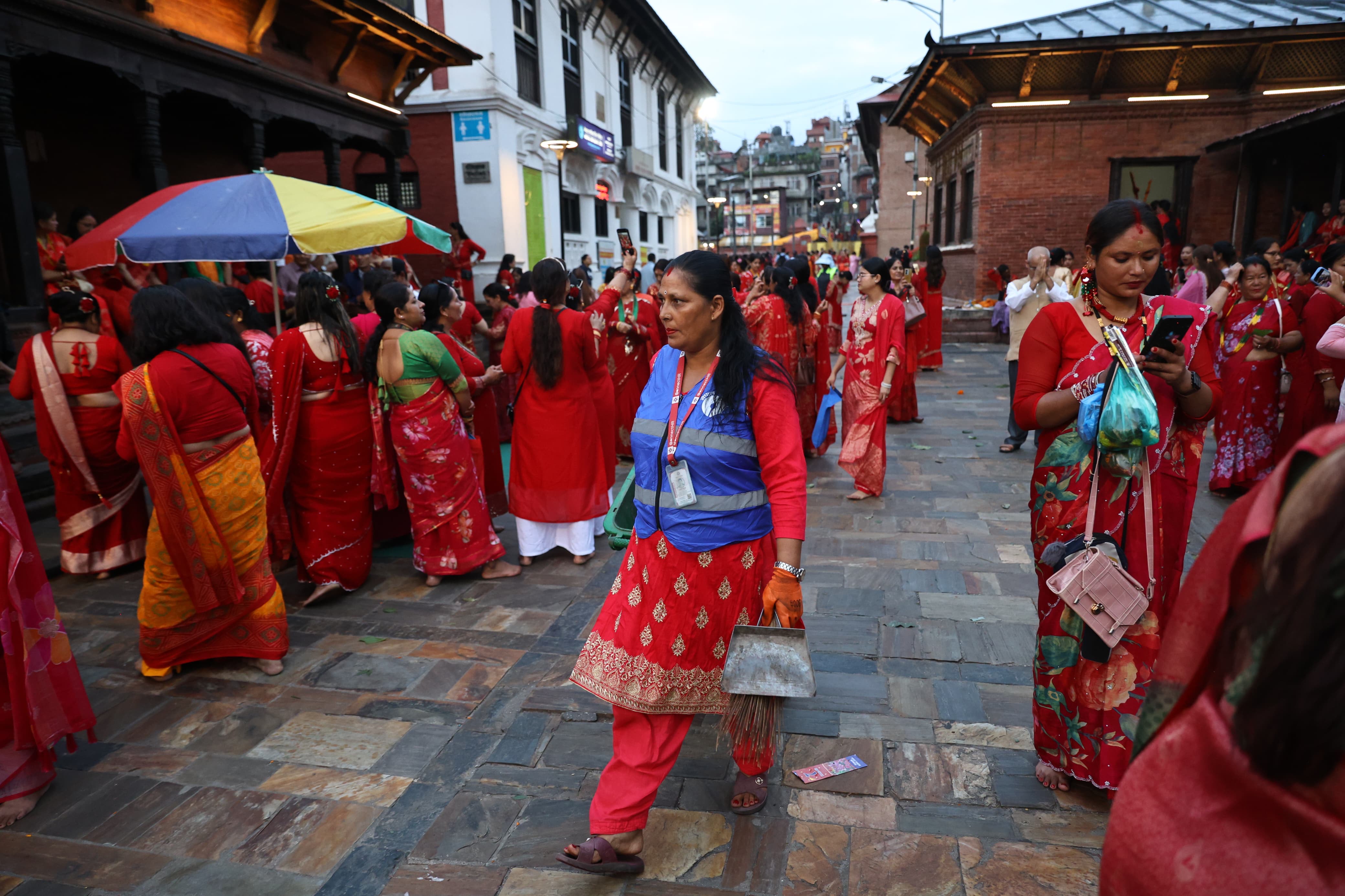 pashupatinath-teej-(38)-1756184221.jpeg