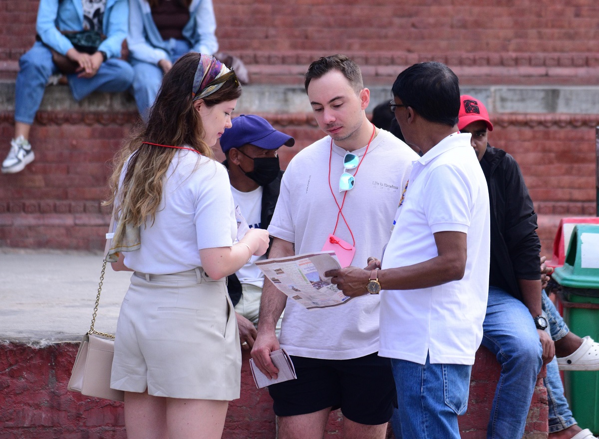 tourist-(17)-1746512887.jpg
