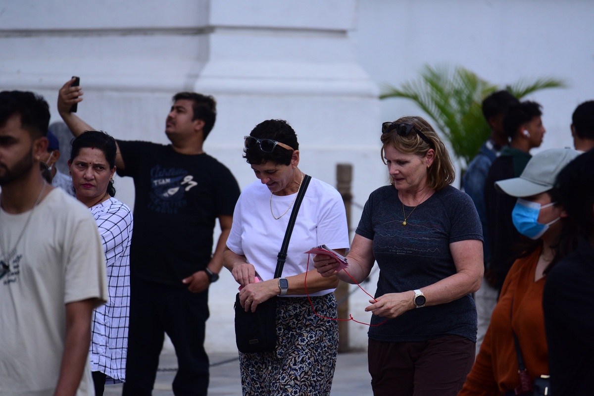tourist-(24)-1746512889.jpg